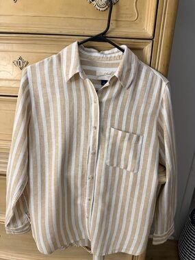 Universal Thread Beige and White Striped Button-Up Blouse